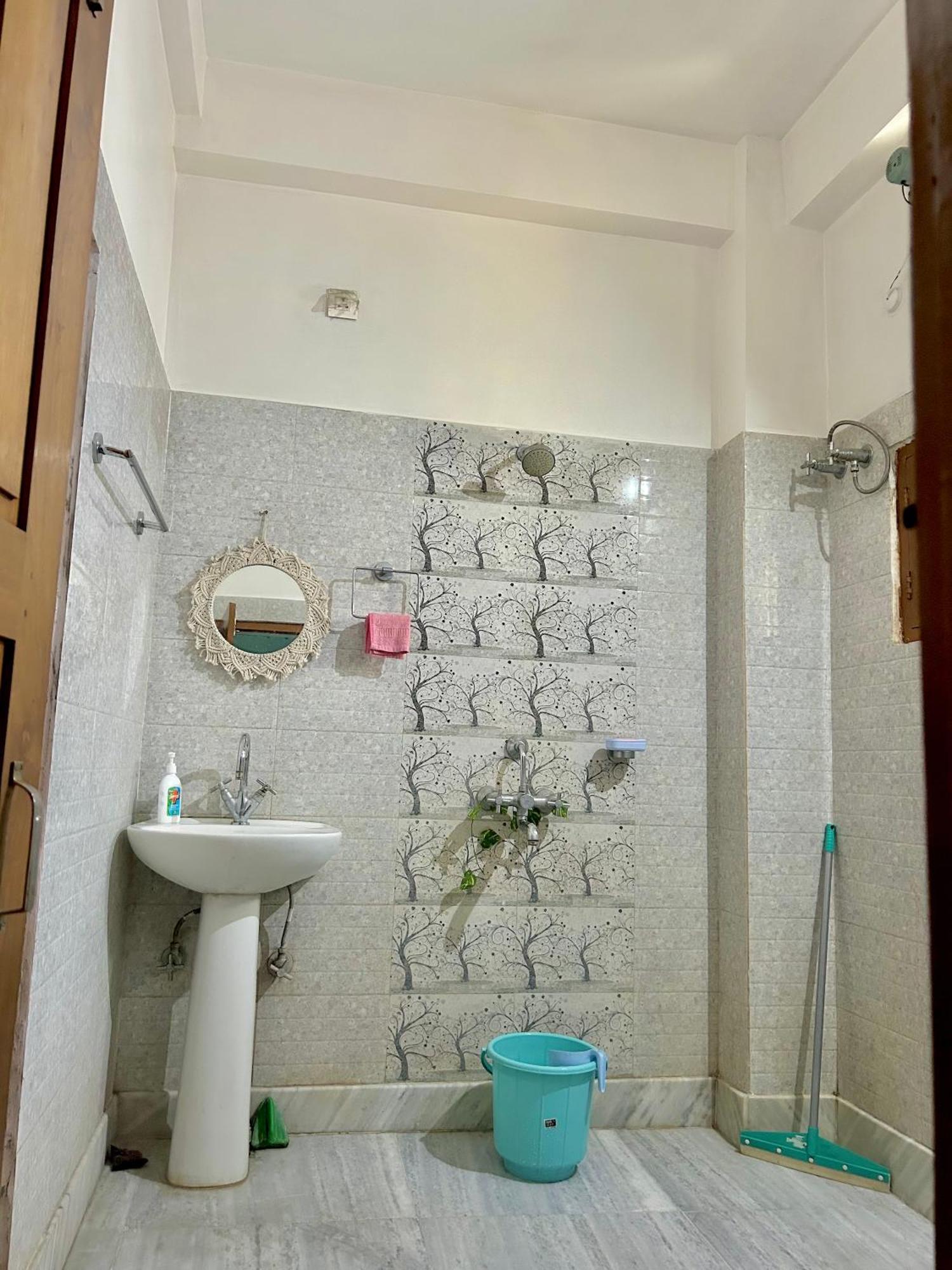 Riverside Apartment *